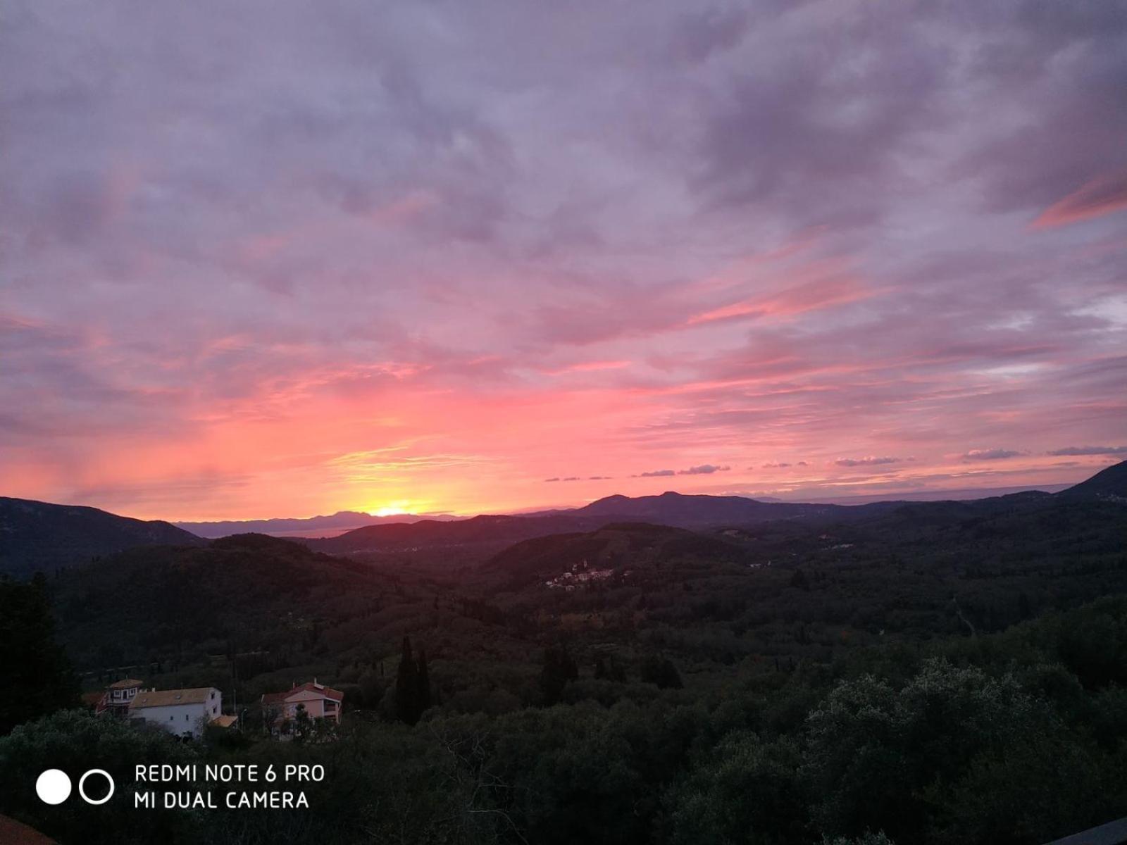 Billy'S Breathtaking View Cozy Cottage Kato Pavliana Exterior foto